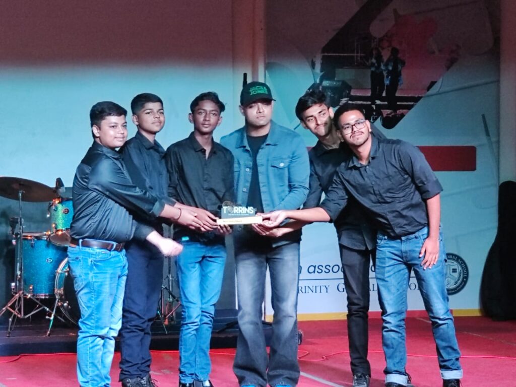 Waves Shines at Torrins Battle of Bands ! DAV Nandraj